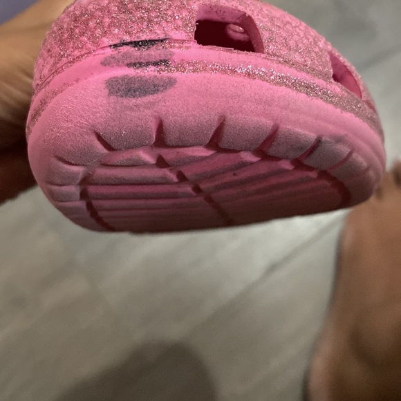 Girls Pink Glitter Crocs - Picture 4 of 4